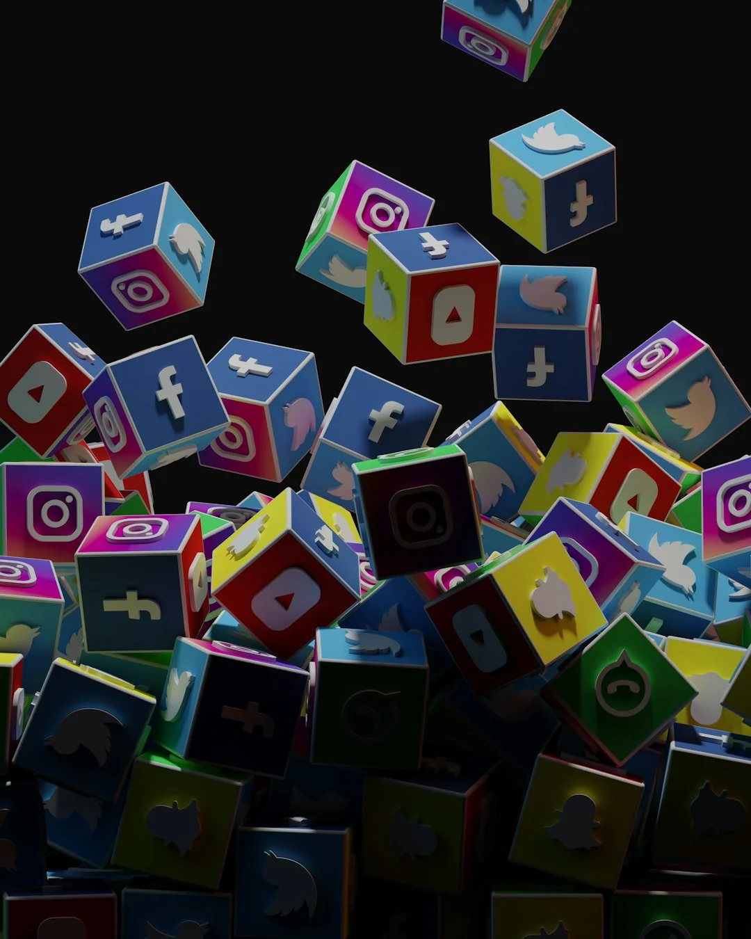 Les réseaux sociaux en alphabets colorés